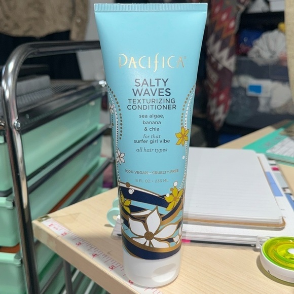 Pacifica conditioner salty waves texturizing all hair types NEW - Picture 2 of 4